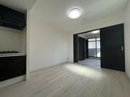 ジーメゾン春日部上蛭田 2階1LDKのリビング/ダイニング