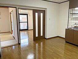 サンフラワー 1C 1階3DKのリビング/ダイニング