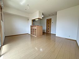 クレール四季彩の丘　六番館 205 2階1LDKのリビング/ダイニング