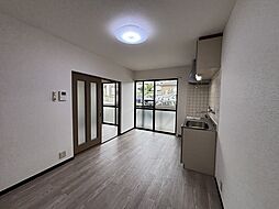 コーポ誠Ｂ棟 102 1階2DKのリビング/ダイニング