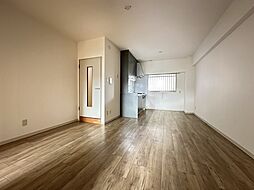 小田急多摩線 唐木田駅 徒歩4分の賃貸マンション 1階3DKのリビング/ダイニング