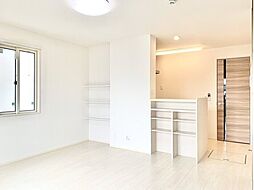 メゾン・ド・プリュネ 1階2LDKのリビング/ダイニング