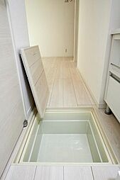 グランツコート目白 1階ワンルームのリビング/ダイニング