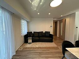 ＨＡＲＵＭＩ ＦＬＡＧ ＶＩＬＬＡＧＥ Ｅ棟 6階3LDKのリビング/ダイニング