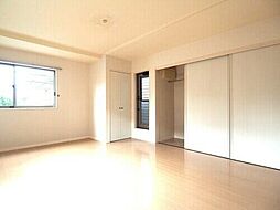 新宿区左門町戸建 1階3SDKのリビング/ダイニング