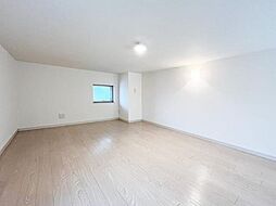 アール・ヴェール 1階1Kのリビング/ダイニング