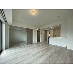 八王子レジデンス 10階2LDKのリビング/ダイニング