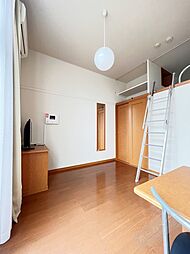 レオパレス陶器 1階1Kのリビング/ダイニング