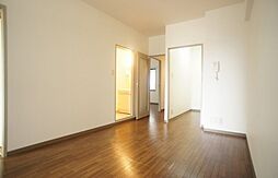 カーサシンフォニア 2階3DKのリビング/ダイニング