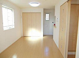 フラン　コリーヌ 102 1階ワンルームのリビング/ダイニング