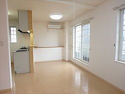 カーサ　リエート 2階1LDKのリビング/ダイニング