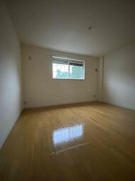 フラワーコーポVII 1階2LDKのリビング/ダイニング