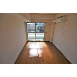 グリーンハイツ麻生 104 1階1Kのリビング/ダイニング