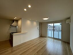 ラ・ボエーム沖野 202 2階2SLDKのリビング/ダイニング