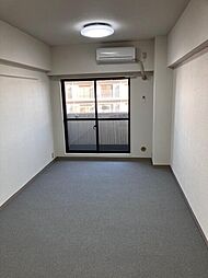 ストーク北新宿 8階ワンルームのリビング/ダイニング