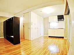 VOGUE 2階ワンルームのリビング/ダイニング