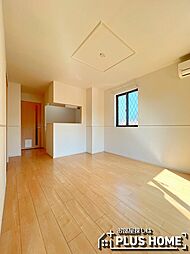 エレガンテII 1階1LDKのリビング/ダイニング