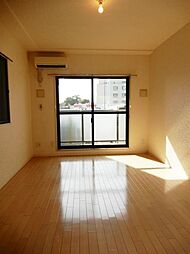 クレール鶴見 1階1Kのリビング/ダイニング