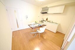 ゼルコーバ烏山 4階3DKのリビング/ダイニング