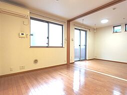 シルバーグレイス 1階1LDKのリビング/ダイニング