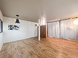 赤坂6丁目戸建てＢ棟 2階ワンルームのリビング/ダイニング