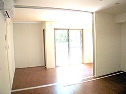 シャーメゾン弥生 1階1LDKのリビング/ダイニング