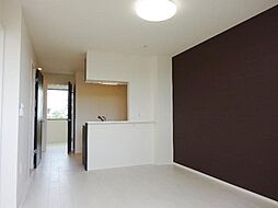 クオリア 2階2LDKのリビング/ダイニング