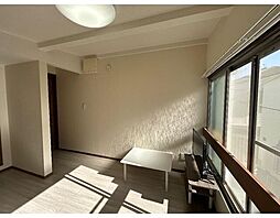 スターコートII 2階ワンルームのリビング/ダイニング