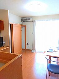 レオパレスパイン ブルーム II 1階1Kのリビング/ダイニング