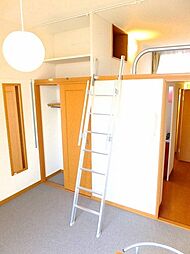 レオパレスネオ 2階1Kのリビング/ダイニング