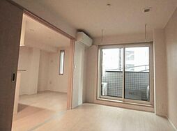 TATSUMIビル 2階1LDKのリビング/ダイニング