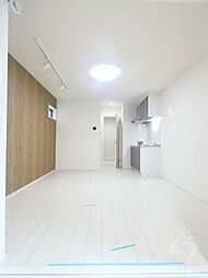 JR東海道・山陽本線 尼崎駅 徒歩10分の賃貸アパート 3階1LDKのリビング/ダイニング