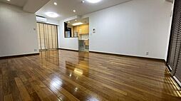 コニファーハウス 3階3LDKのリビング/ダイニング