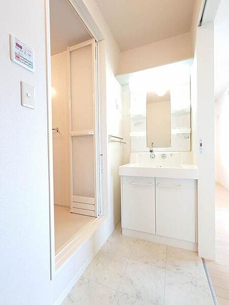 apartment 宮城県栗原市築館字留場桜70
築館留場の賃貸情報を見る
物件地図