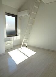 京急本線 大森町駅 徒歩6分の賃貸アパート 3階1Kのリビング/ダイニング