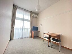 レオパレス南市場 2階1Kのリビング/ダイニング