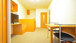 レオパレスGatesMills 1階1Kのリビング/ダイニング