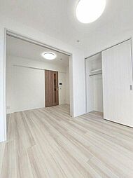 ガーラ・アヴェニュー調布 2階2Kのリビング/ダイニング