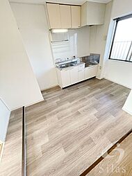 JR福知山線 伊丹駅 徒歩19分の賃貸アパート 3階2DKのリビング/ダイニング