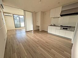 Largo 201 2階1LDKのリビング/ダイニング