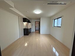 カサドラーダ九条烏丸 3階1LDKのリビング/ダイニング