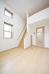 オークウッド多摩境 1階1Kのリビング/ダイニング