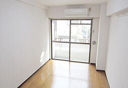 ニューオリエント府中 2階ワンルームのリビング/ダイニング