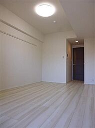 メイクスデザイン府中 5階1Kのリビング/ダイニング