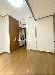 メゾン レステ 2階ワンルームのリビング/ダイニング