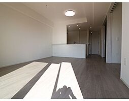 プレール・ドゥーク王子 15階2LDKのリビング/ダイニング