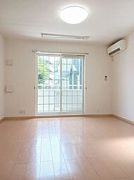 シュティル　シェーネ 105 1階ワンルームのリビング/ダイニング