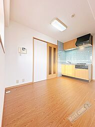 プリエール石津 702 7階1DKのリビング/ダイニング