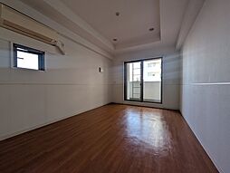 インベスト神戸エアフロント 303 3階1Kのリビング/ダイニング