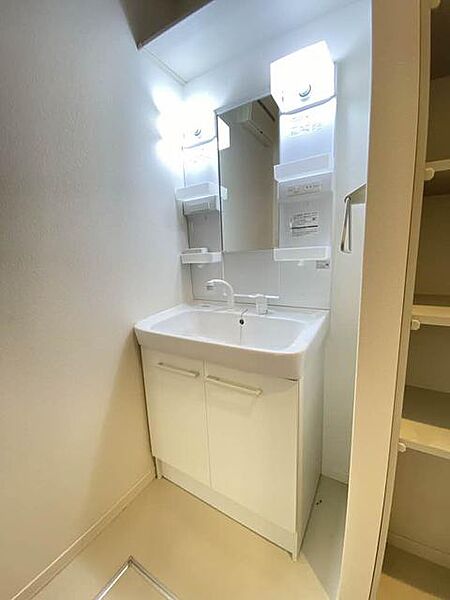 apartment 福島県相馬市小泉字山田152-15
小泉の賃貸情報を見る
物件地図